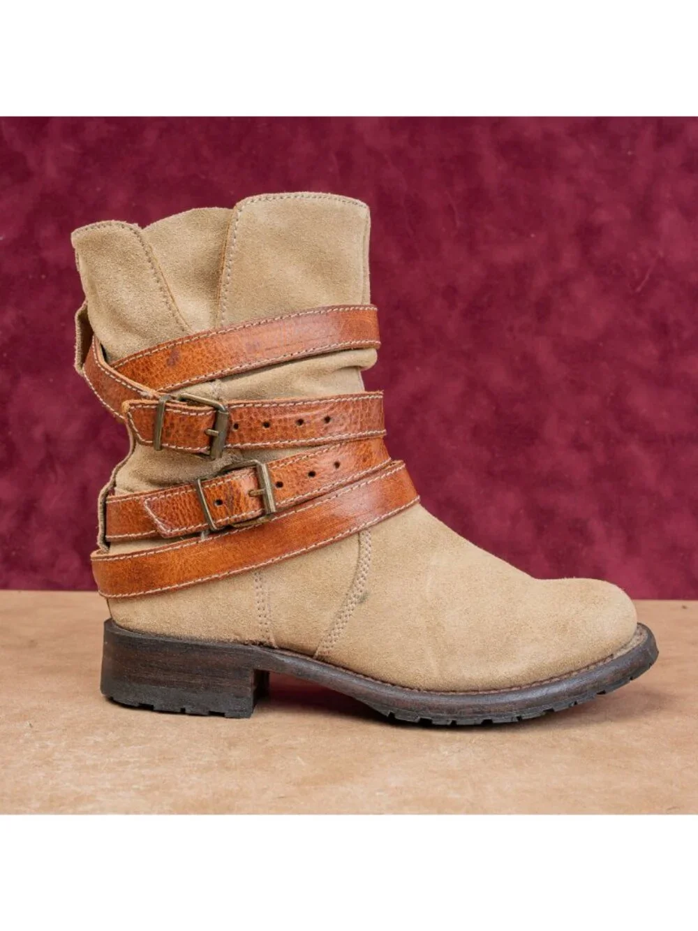 Sendra Women Sand Suede Slip-on Boho Cottage Moto Lug Ankle Boots sz 6